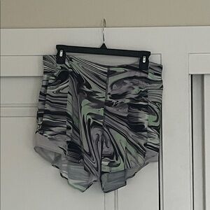 lululemon athletica Hotty Hot Women's Marble Print Athletic Shorts - Lined